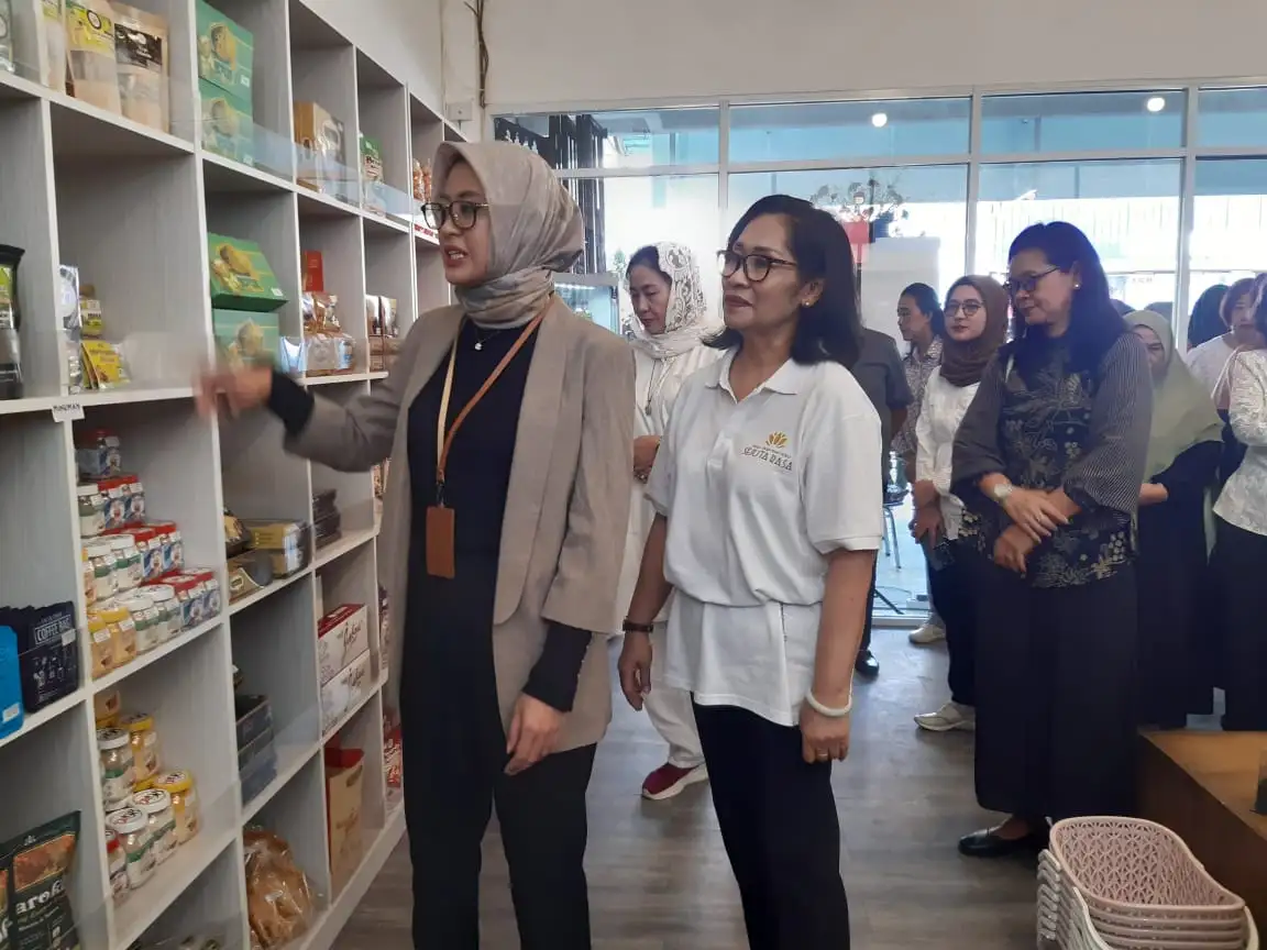 Kebijakan Populis Tanpa Basis Data