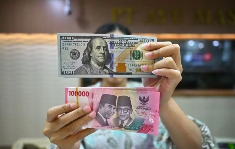 Rupiah Ditutup Pertahankan Penguatan