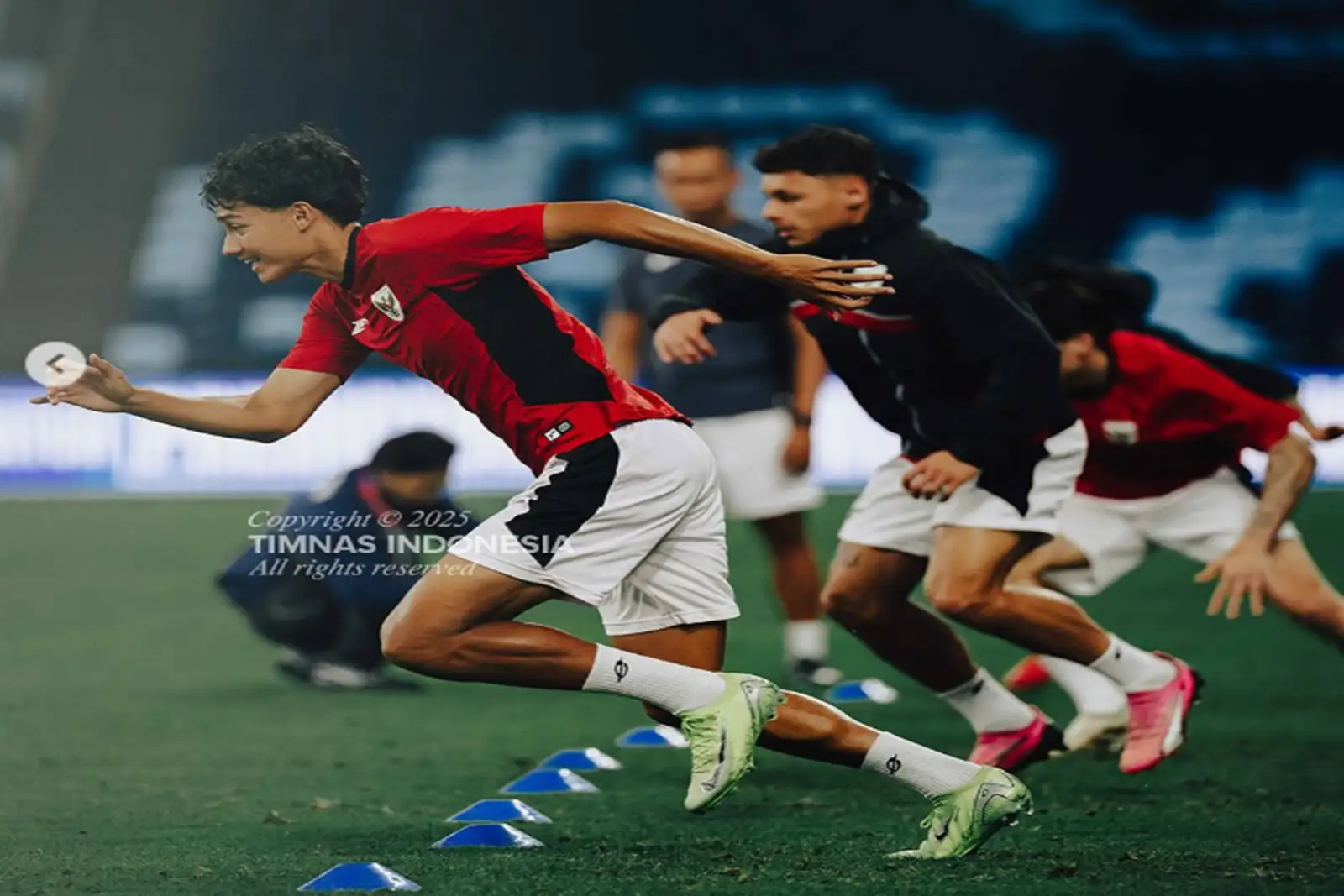 Kualifikasi Piala Dunia 2026: Indonesia Turun ke Posisi 4 Usai Kalah Telak!