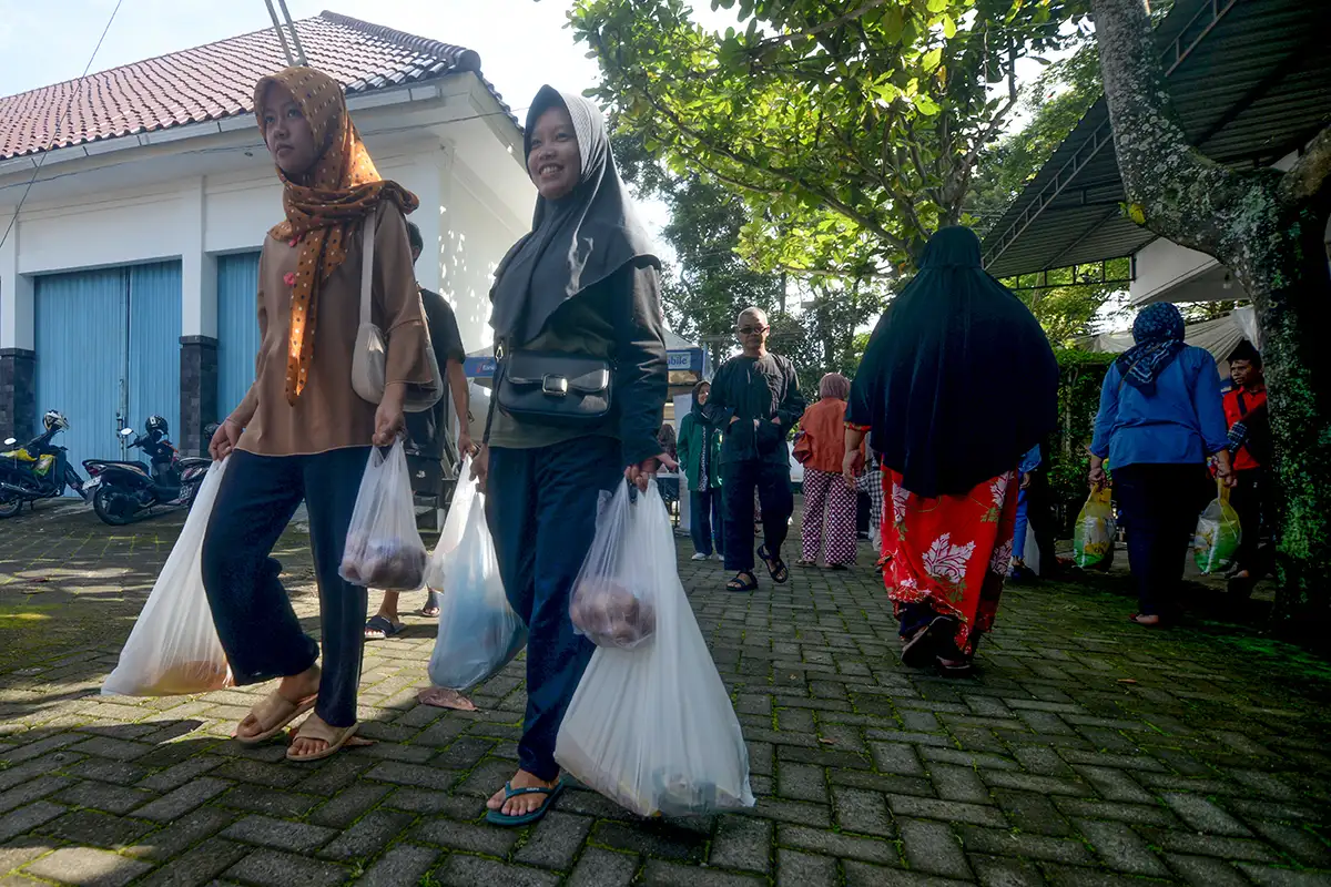 Gerakan Pangan Murah di Kantor DKP Boyolali Diserbu Warga