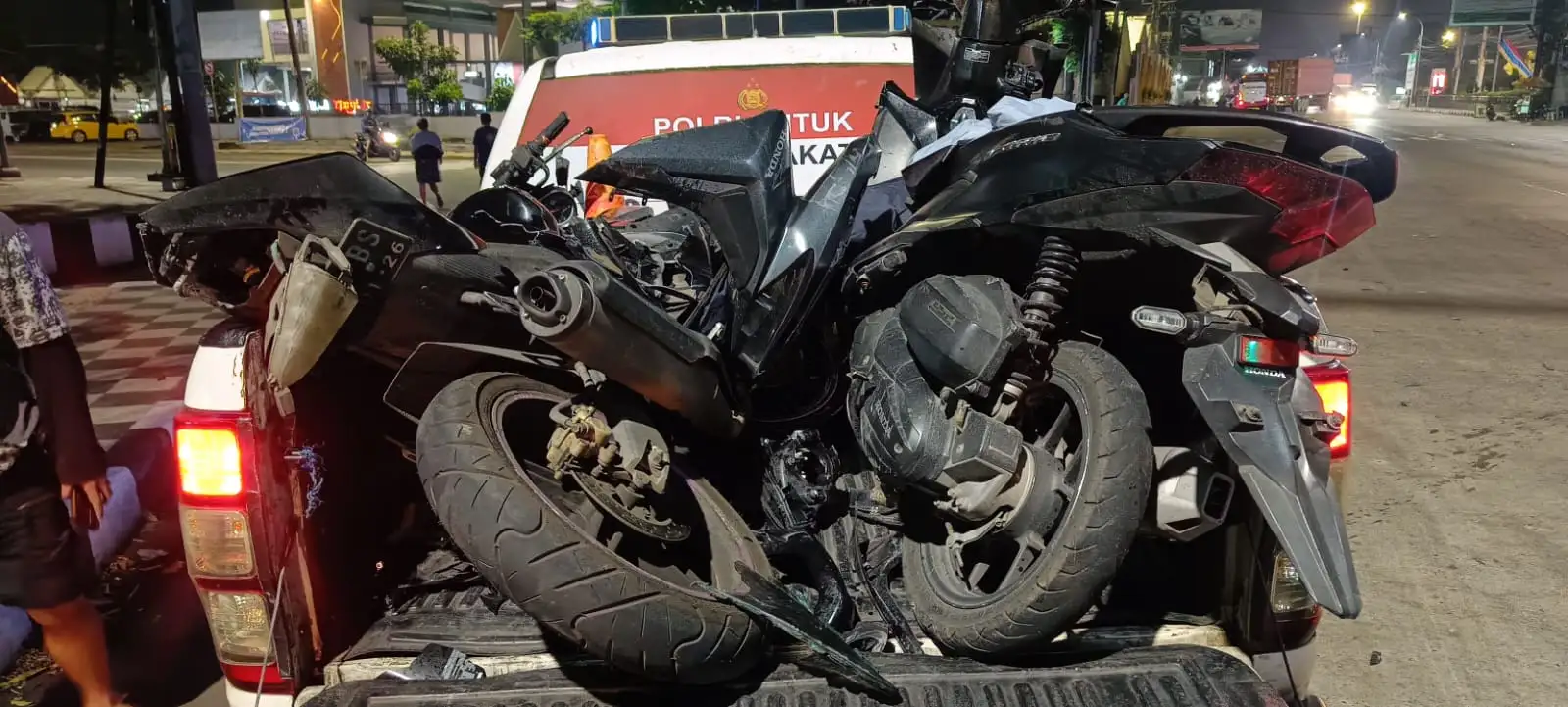 Terobos Lampu Merah-Adu Banteng di Simpang Empat Tingkir Salatiga, 2 Pemotor MD