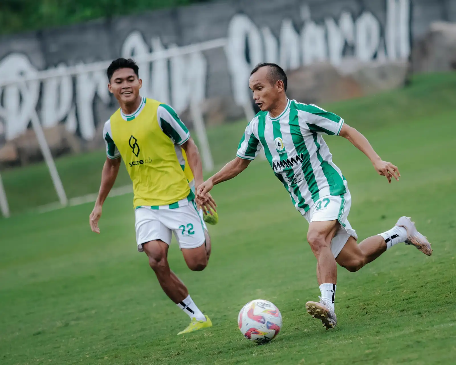 Klasemen Liga 1 2024/2025: PSIS, PSS & Barito Degradasi, Persib Juara Lagi