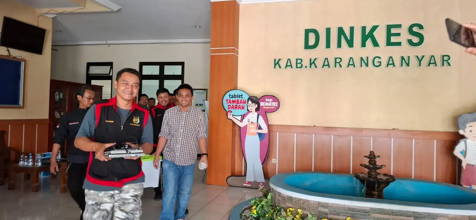 3,5 Jam Geledah Dinkes Karanganyar, Kejari Sita Barang Ini
