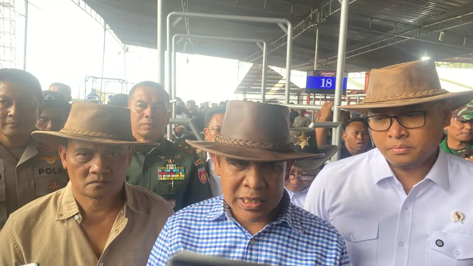 Kemendagri Serahkan Dana Bantuan Parpol Rp20 Miliar ke Gerindra