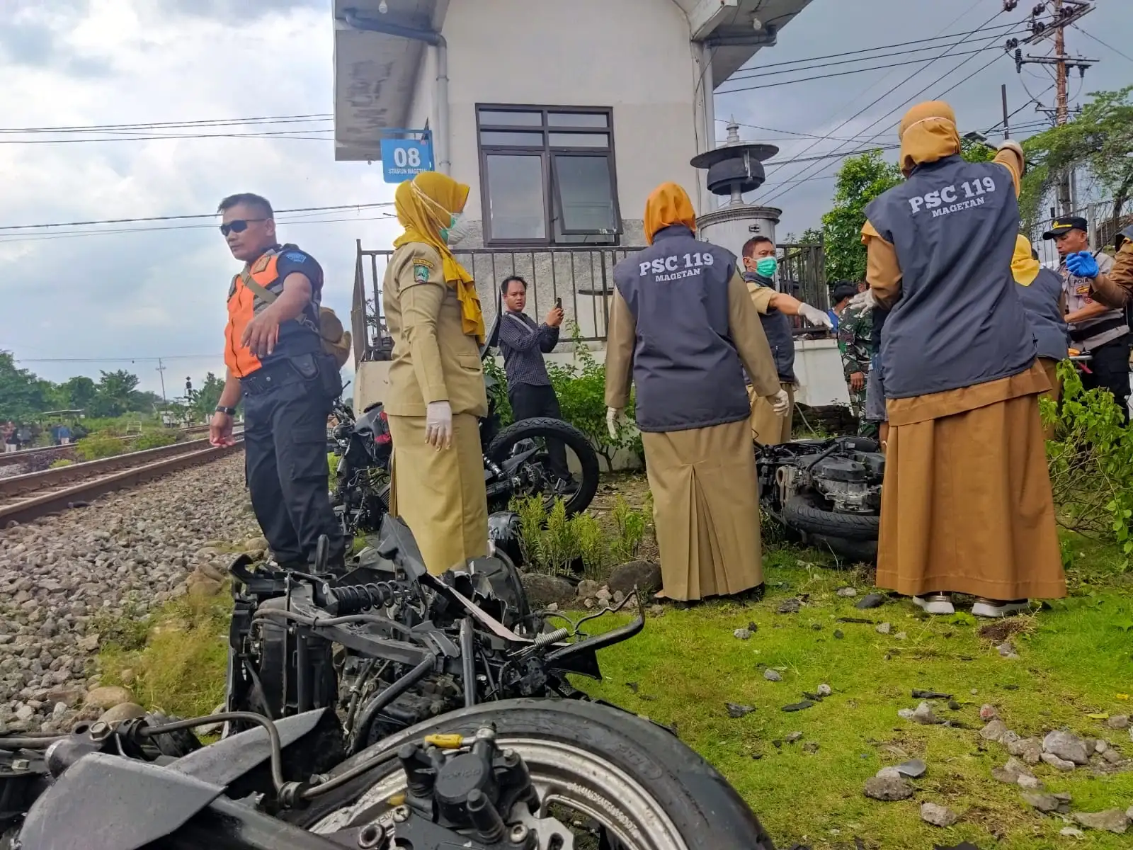 KA Malioboro Ekspres Tabrak 6 Motor di Magetan, Korban Meninggal 4-Luka Berat 3