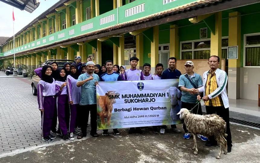 Rayakan Iduladha, SMK Muhammadiyah 1 Sukoharjo Gelar Pembagian Hewan Kurban