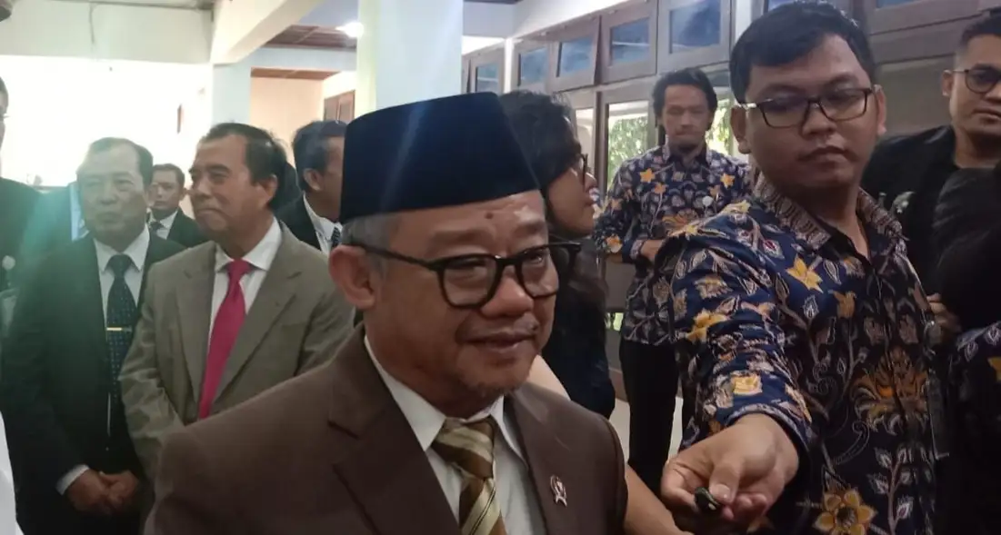 Mendikdasmen Pastikan Coding dan AI Jadi Mata Pelajaran pada Kurikulum 2025/2026