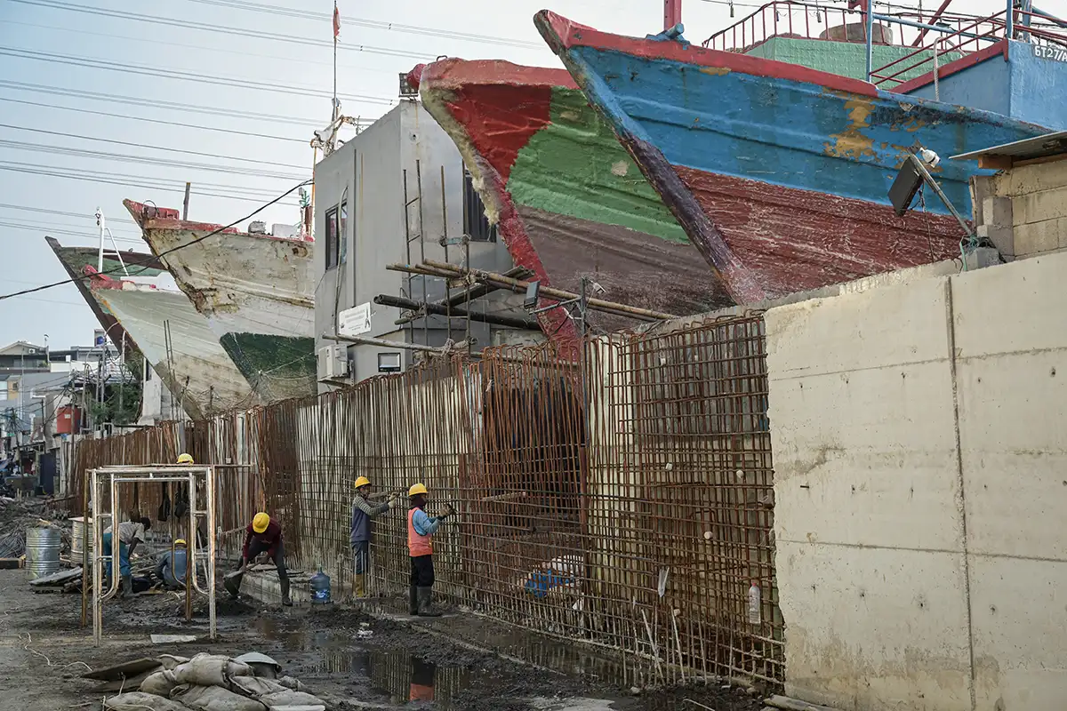 Cegah Banjir Rob, Pemkot Jakarta Utara Bangun Tanggul Mitigasi di Pluit