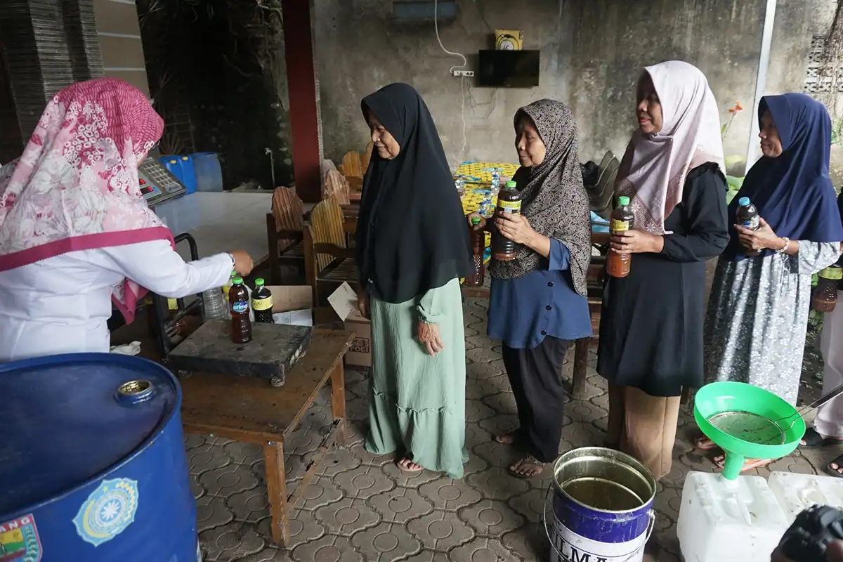 Program Minyak Jelantah Jadi Rupiah, Cara PKK Batang Kurangi Limbah