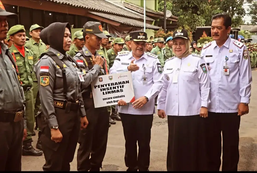 Pemkab Semarang Berikan Insentif untuk Linmas, Total Rp5,2 Miliar