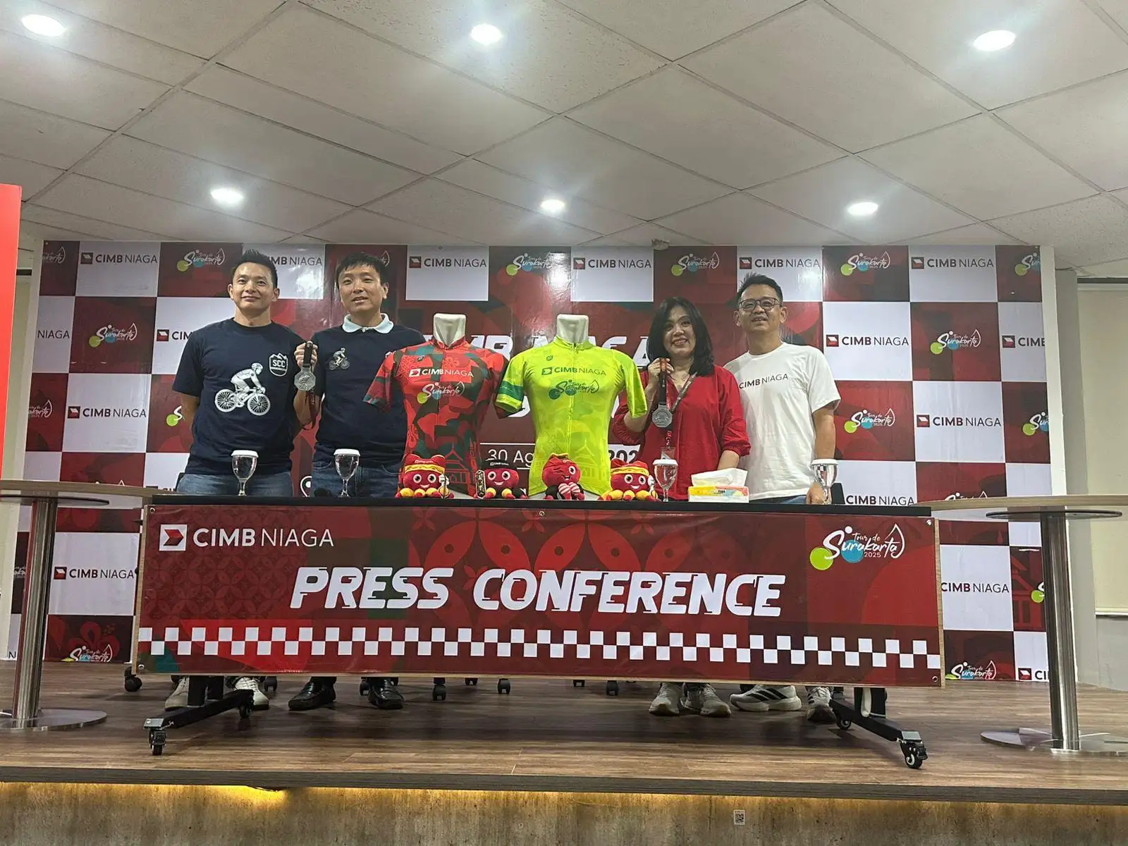 CIMB Niaga dan Solo Cycling Community Gelar Balap Sepeda Tour de Surakarta 2025