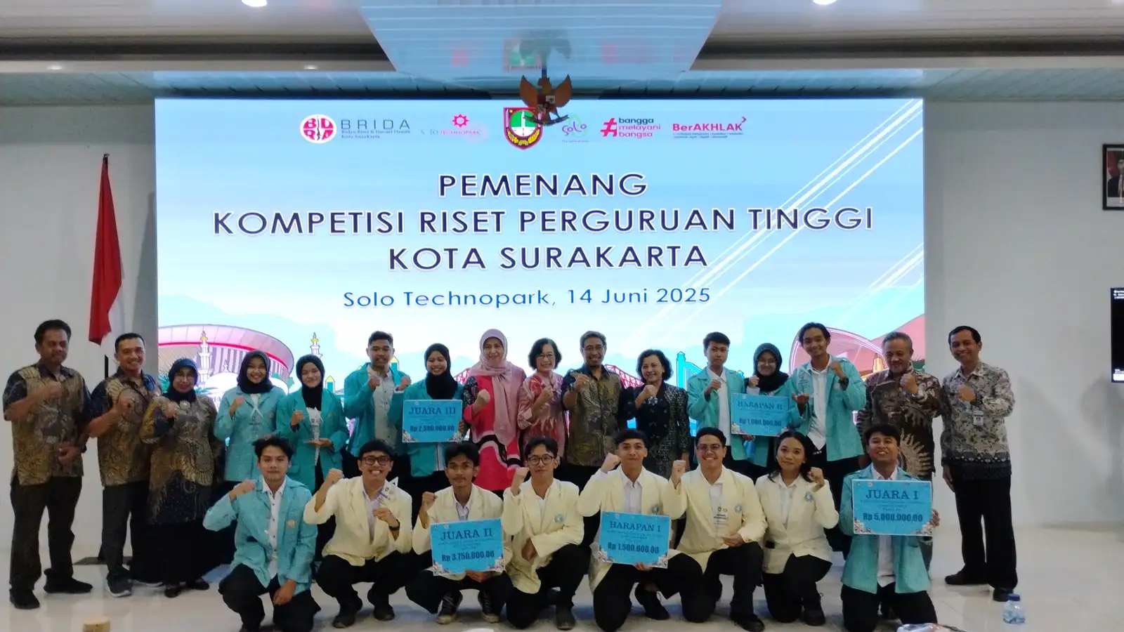 Lewat LALINCEK, Mahasiswa UNS Menangi Kompetisi Riset Perguruan Tinggi Solo 2025