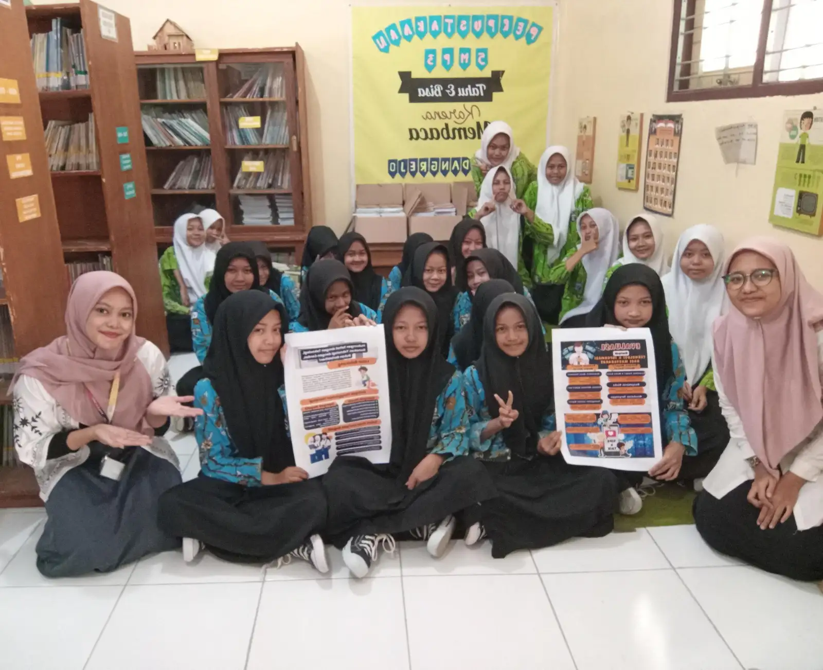 Tim Hibah MBKM UNS Edukasi Kesehatan Fisik dan Mental di SMPN 3 Gondangrejo