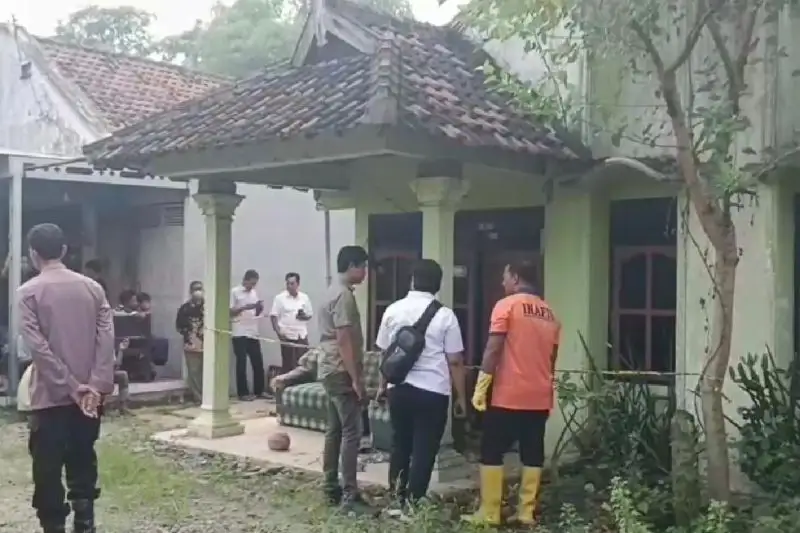 Jasad Pria Telah Membusuk Ditemukan di Jombang, Ternyata Dibunuh Istri Siri