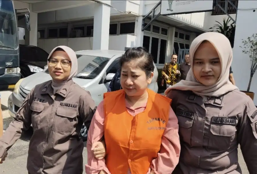 Paket Prostitusi di Karaoke Mansion KTV Semarang Seret Mami Uthe ke Meja Hijau