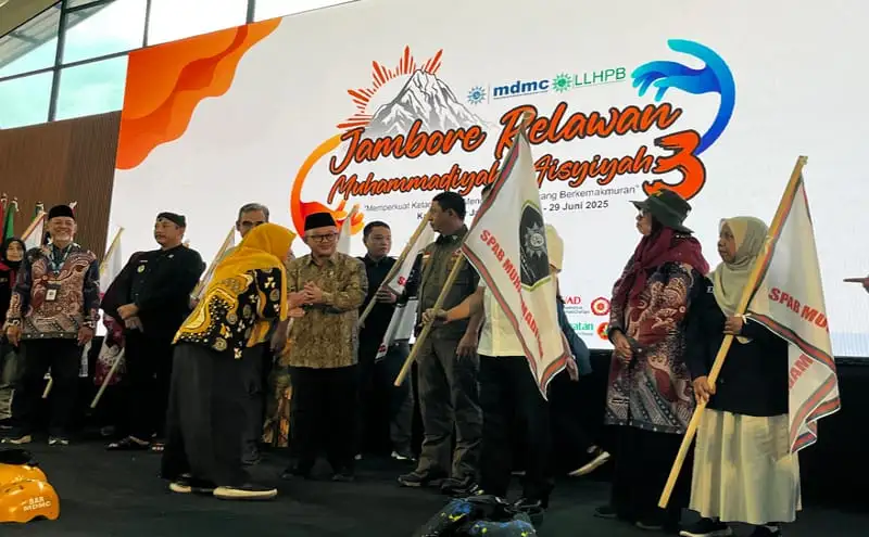 Mendikdasmen Buka Jambore Relawan Muhammadiyah-Asyiyah di Karanganyar