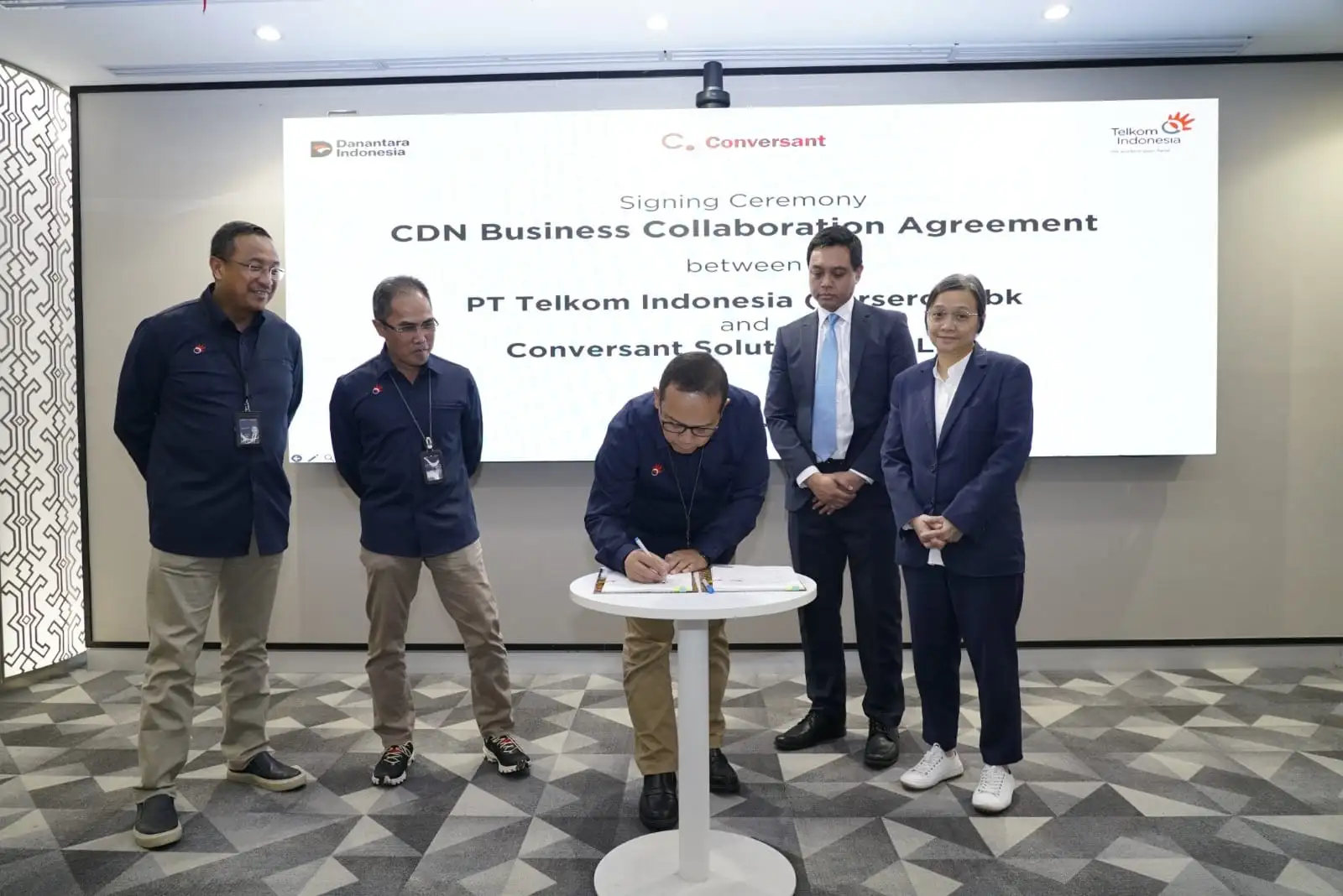 Kolaborasi Telkom & Conversant Hadirkan Distribusi Konten Digital Cepat dan Aman