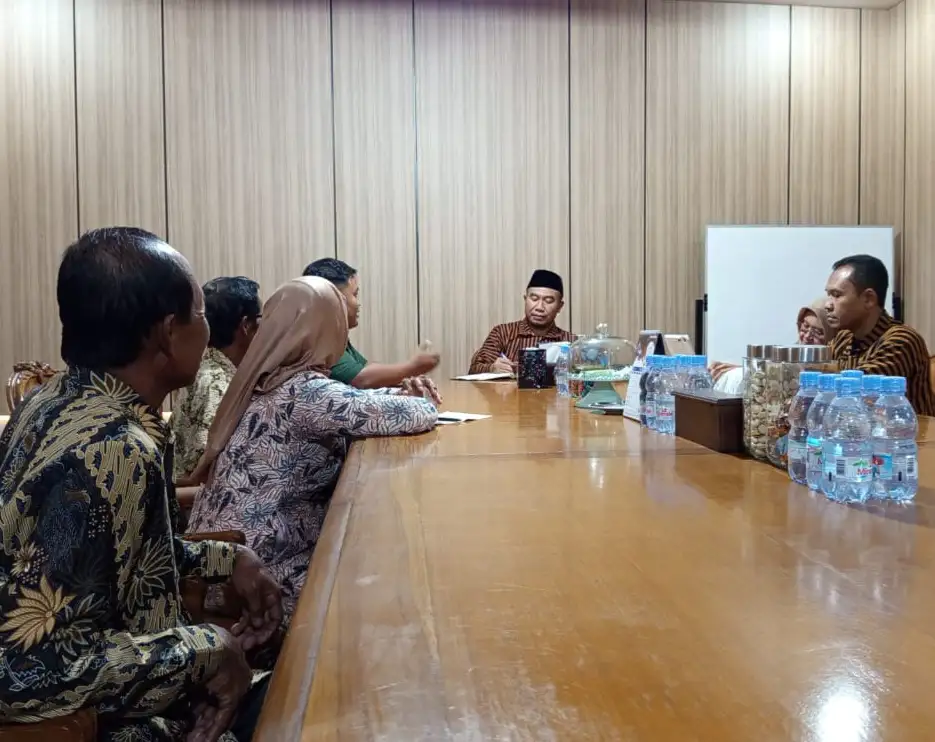 Sawah Sering Kebanjiran, Para Petani Ngrampal Sragen Mengadu ke Bupati