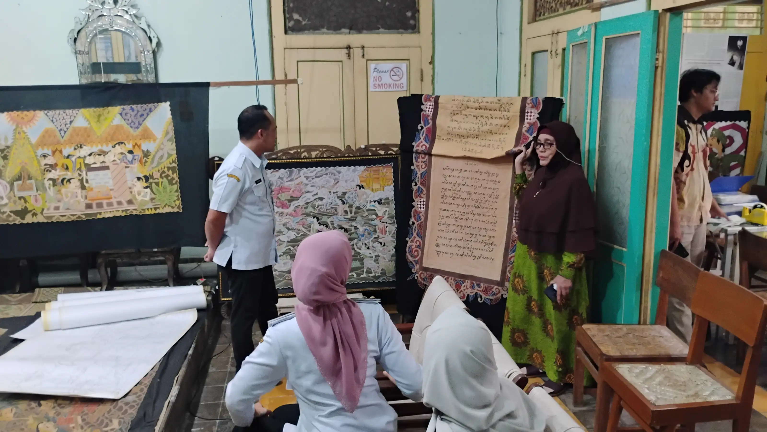 Kunjungi Kampung Wisata Batik Laweyan, Wawali Solo Astrid Ngaku Dapat Inspirasi