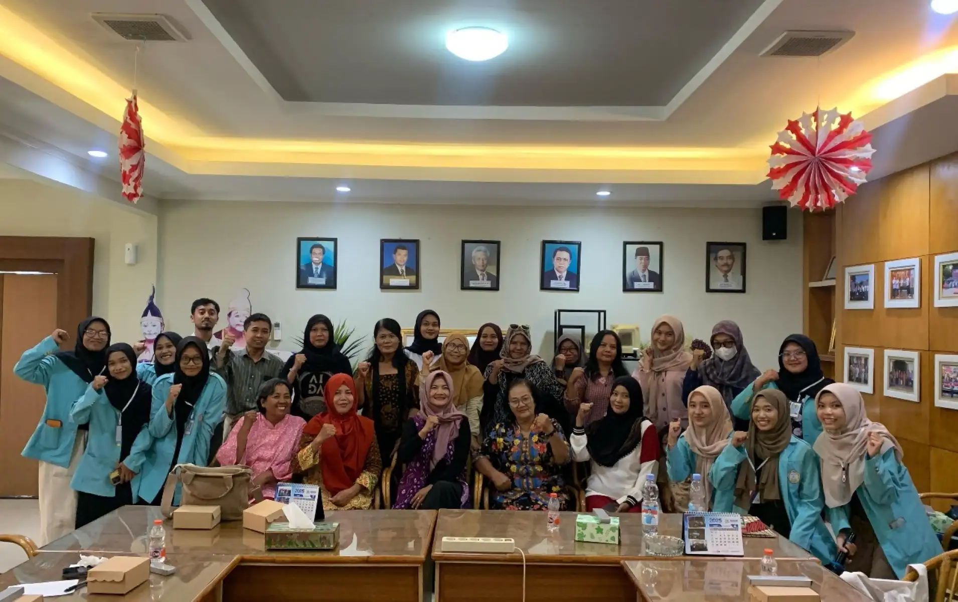 Mahasiswa MBKM UNS Gandeng KADIN Dukung Sertifikasi Halal dan Branding UMKM Solo