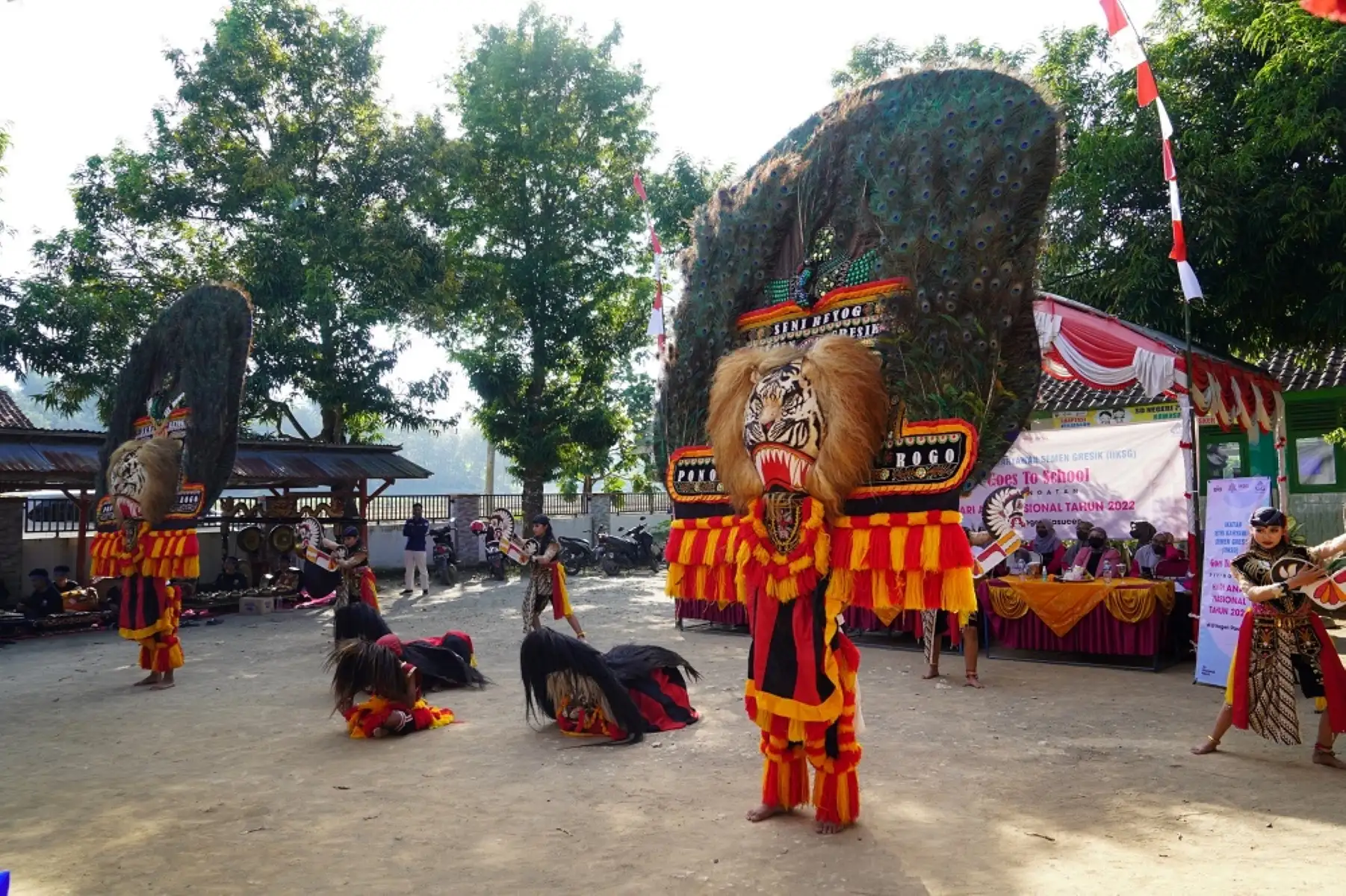 Dukung Seni Budaya Tradisional, PT Semen Gresik Dampingi Singo Wahyu Wibowo