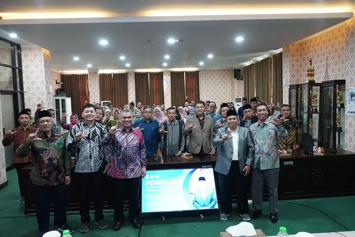Irjen Kemenag Ingatkan Pegawai UIN Surakarta tentang Disiplin PNS