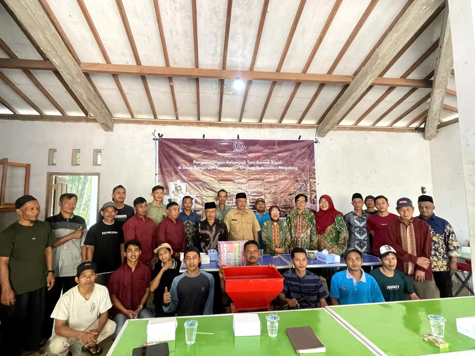 Tim Riset Agribisnis UNS Dukung Usaha Petani Kopi di Grabag, Magelang