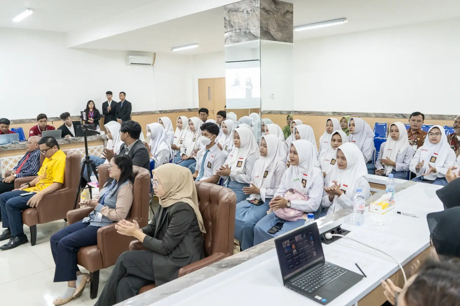 Universitas Sugeng Hartono gelar Law in Day di SMAN 1 Mojolaban, Ini Bahasannya