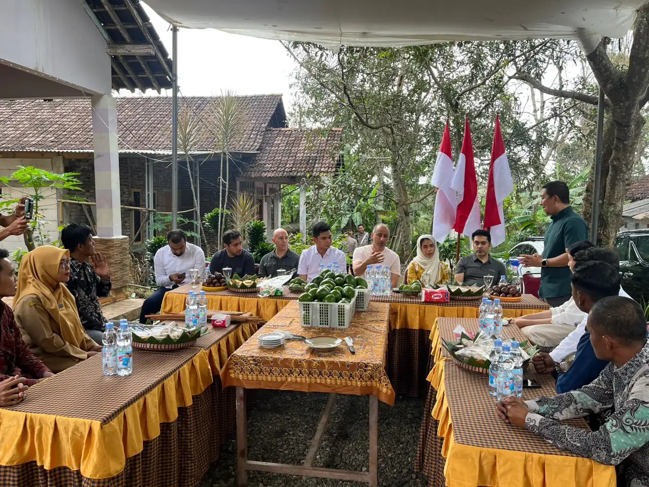 Utusan The Zayed Foundation Ingin Kembangkan Pasar Alpukat & Gula Aren di Kendal