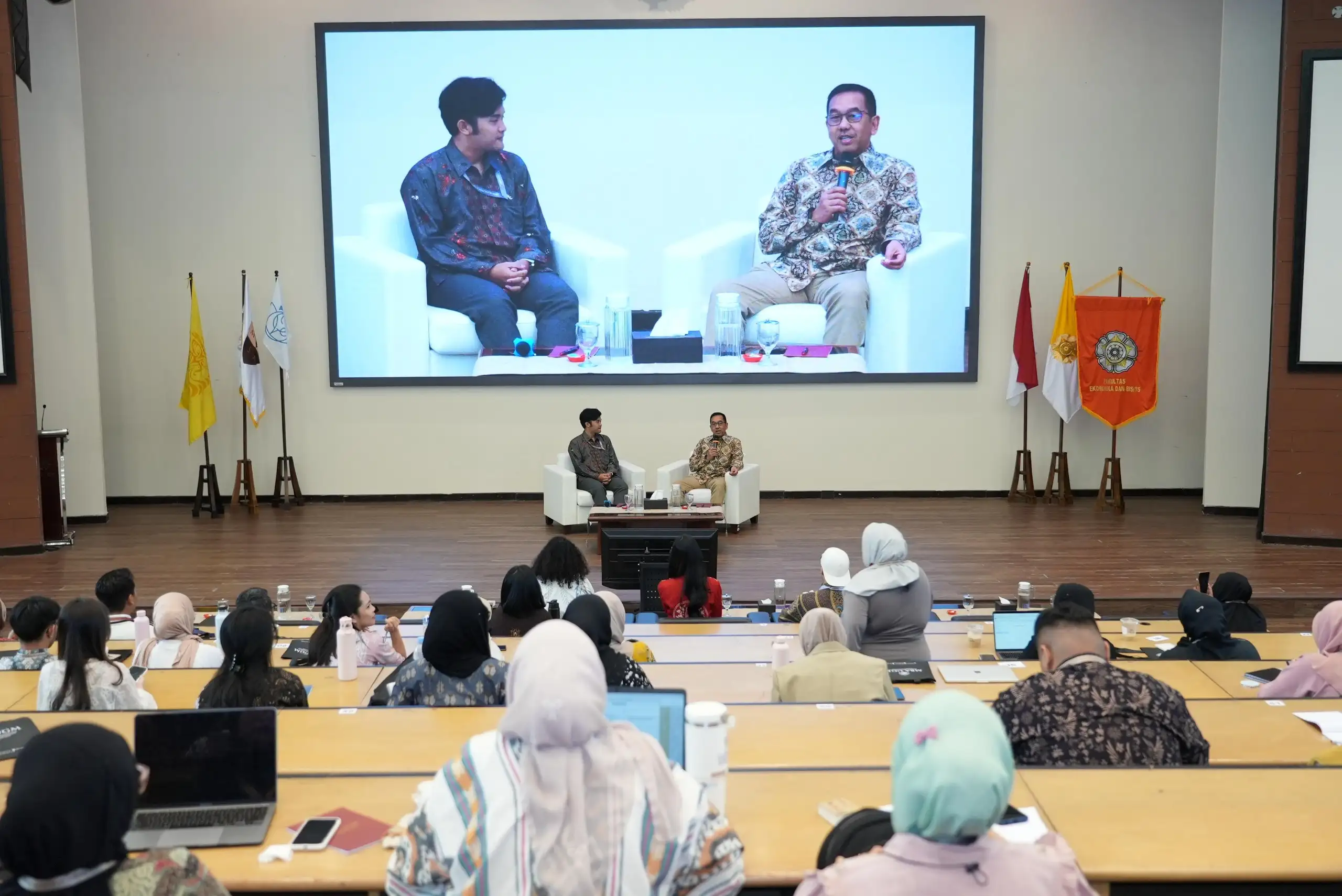 Telkom Optimalkan ESG, Hadirkan Dampak Positif bagi Masyarakat dan Lingkungan