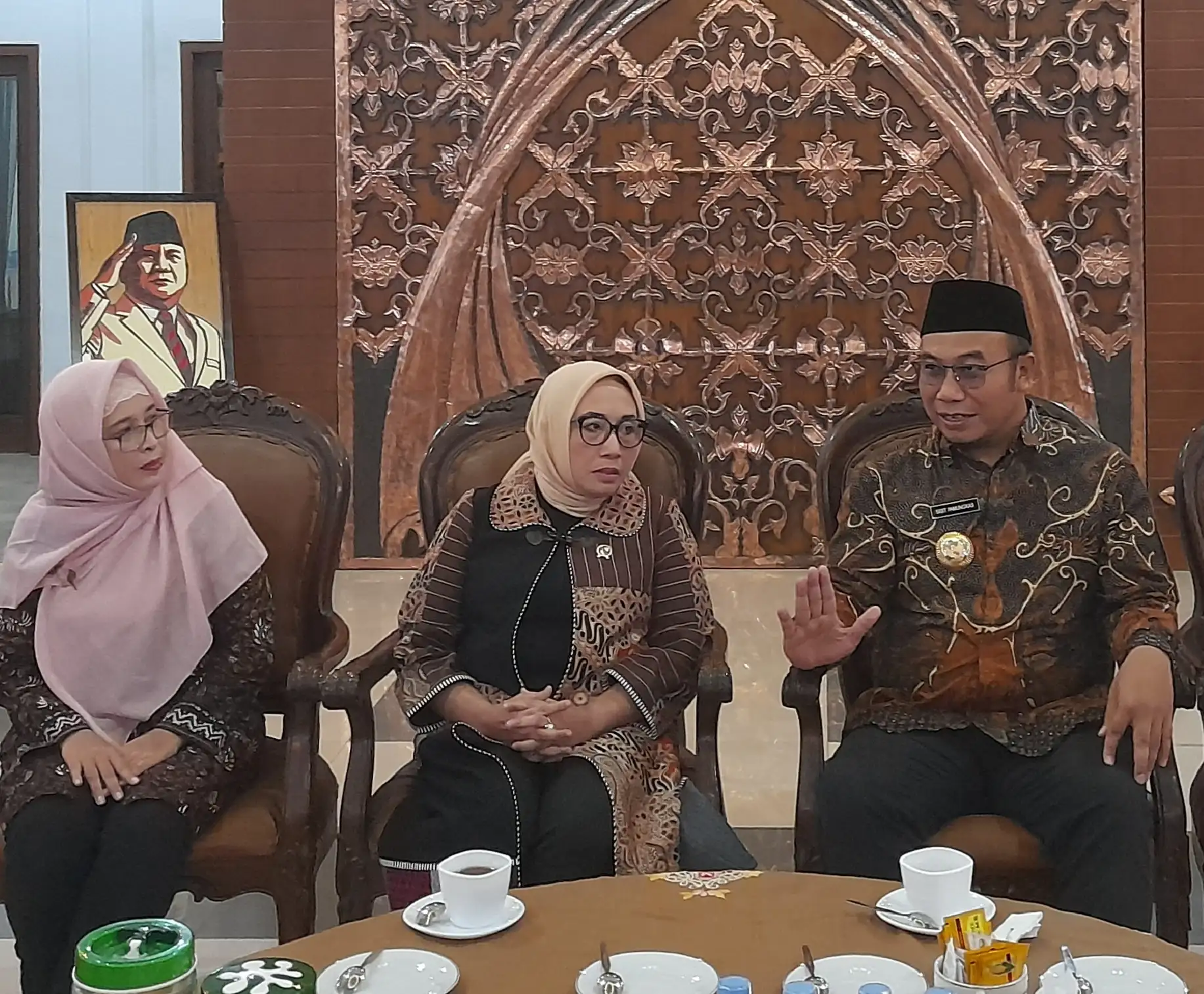 Cek Kondisi Bocah SD Dihamili Bapak Tiri, Menteri PPPA Mendadak Datang ke Sragen