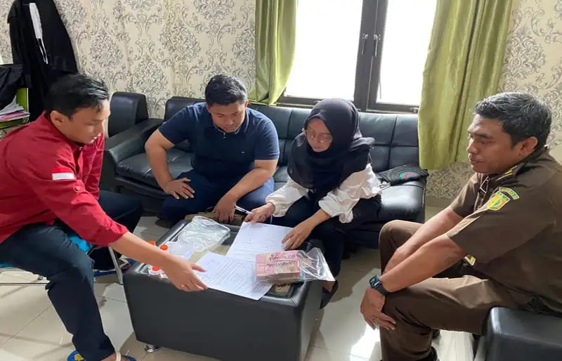 Kusmawati Tersangka Korupsi Alkes Kembalikan Rp67 Juta ke Kejari Karanganyar
