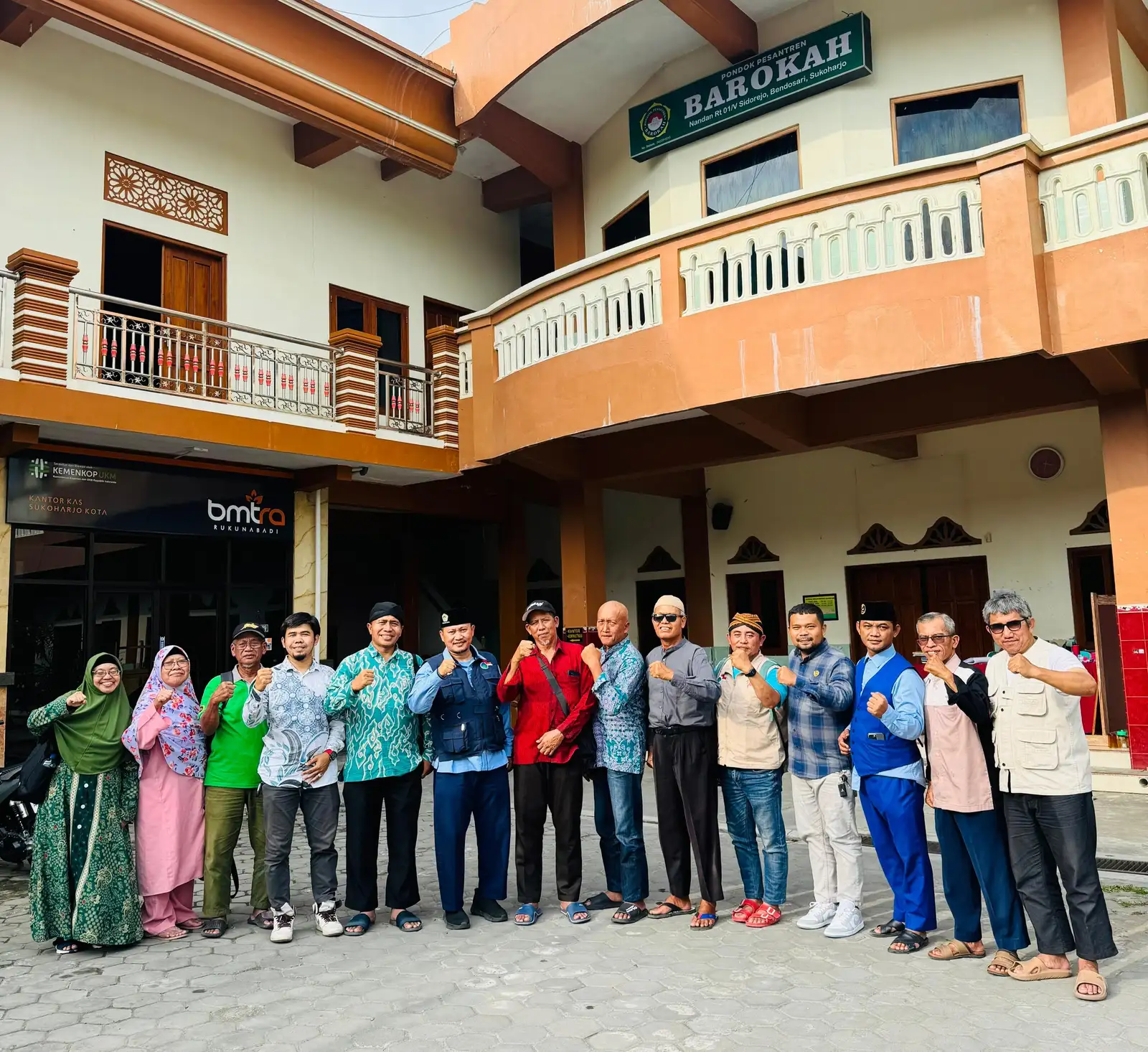 Kunjungi Sukoharjo, 5 Warga Suriname Menimba Ilmu di Ponpes Baroka