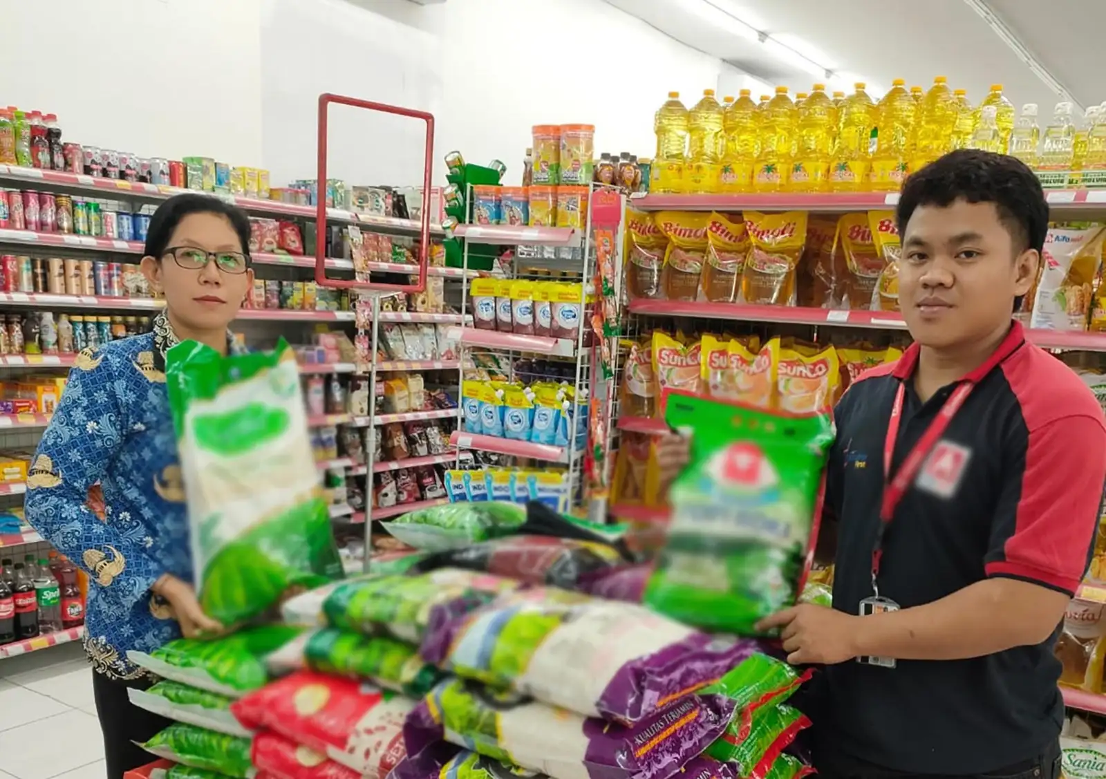 Antisipasi Beras Oplosan, Diskumindag Sragen Cek Minimarket dan Swalayan