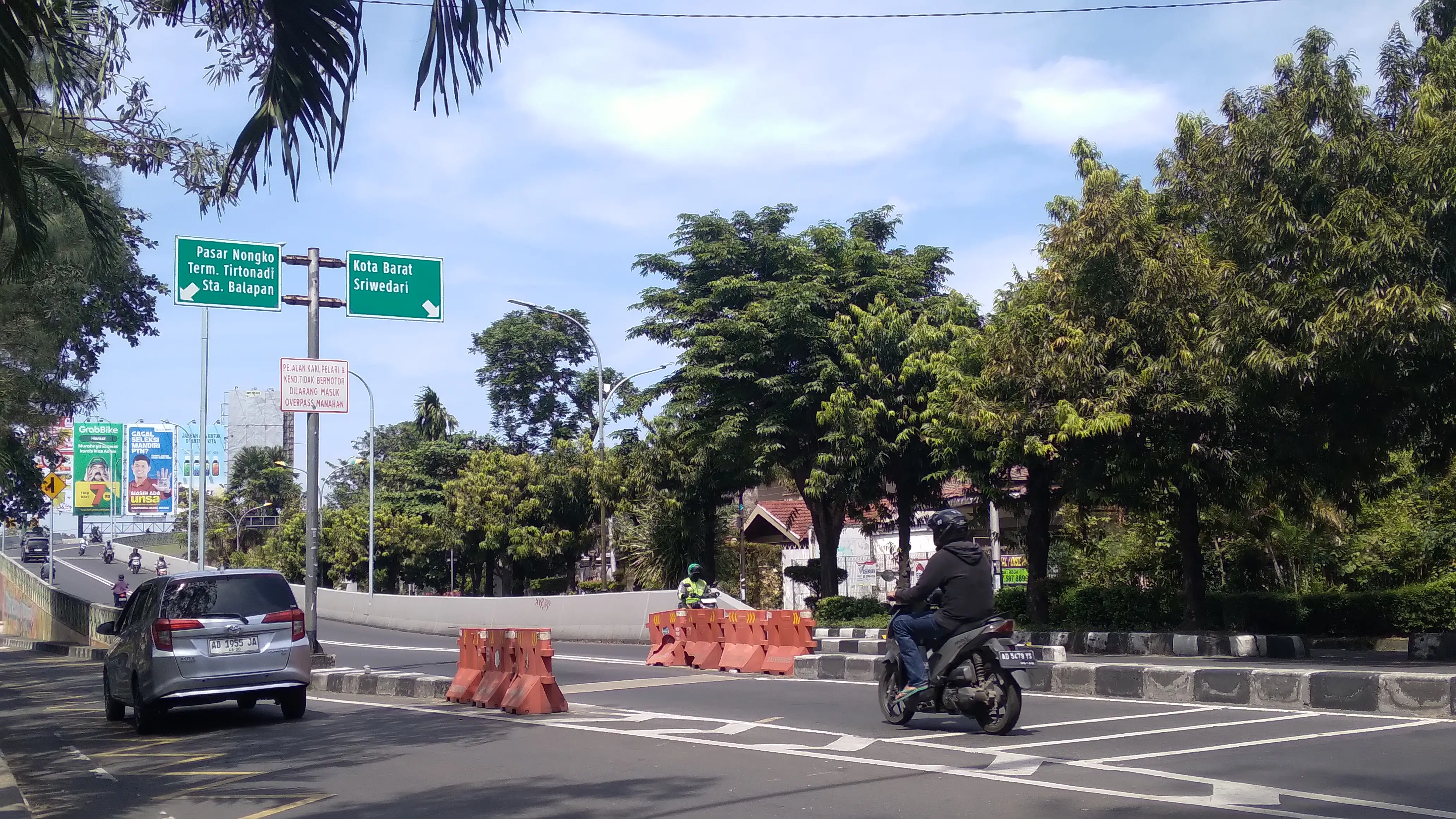 Warga Dilarang Lari di Flyover, Dishub Solo Pasang Rambu Peringatan
