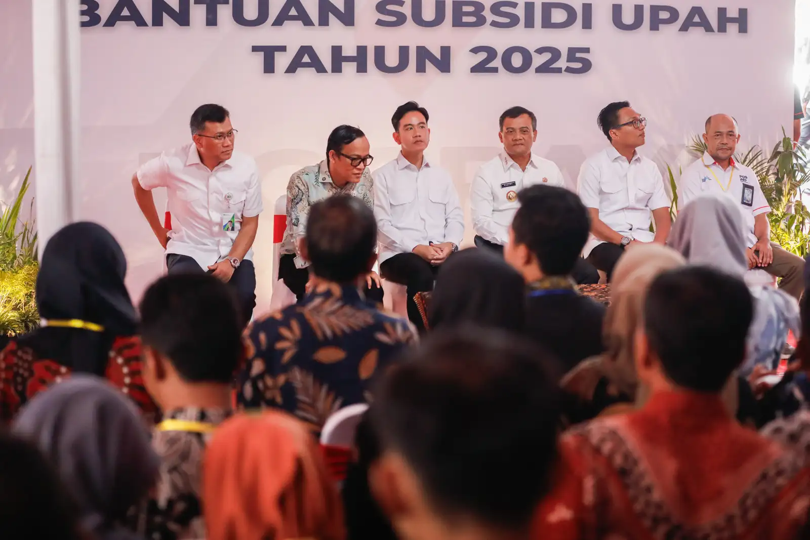 436.986 Pekerja Jateng Terima BSU, Ahmad Luthfi Minta untuk Kesejahteraan
