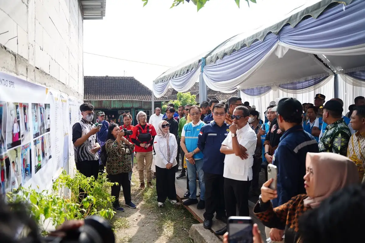 Menteri ESDM Tinjau Listrik Gratis di Blora, 367.000 Rumah Sudah Terpasang