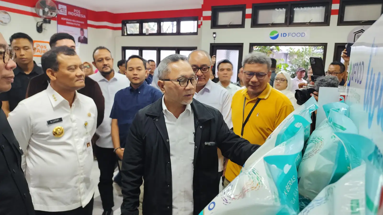 Koperasi Merah Putih di Solo Ini Dipuji Menko: Lebih Hebat dari Toko Modern!