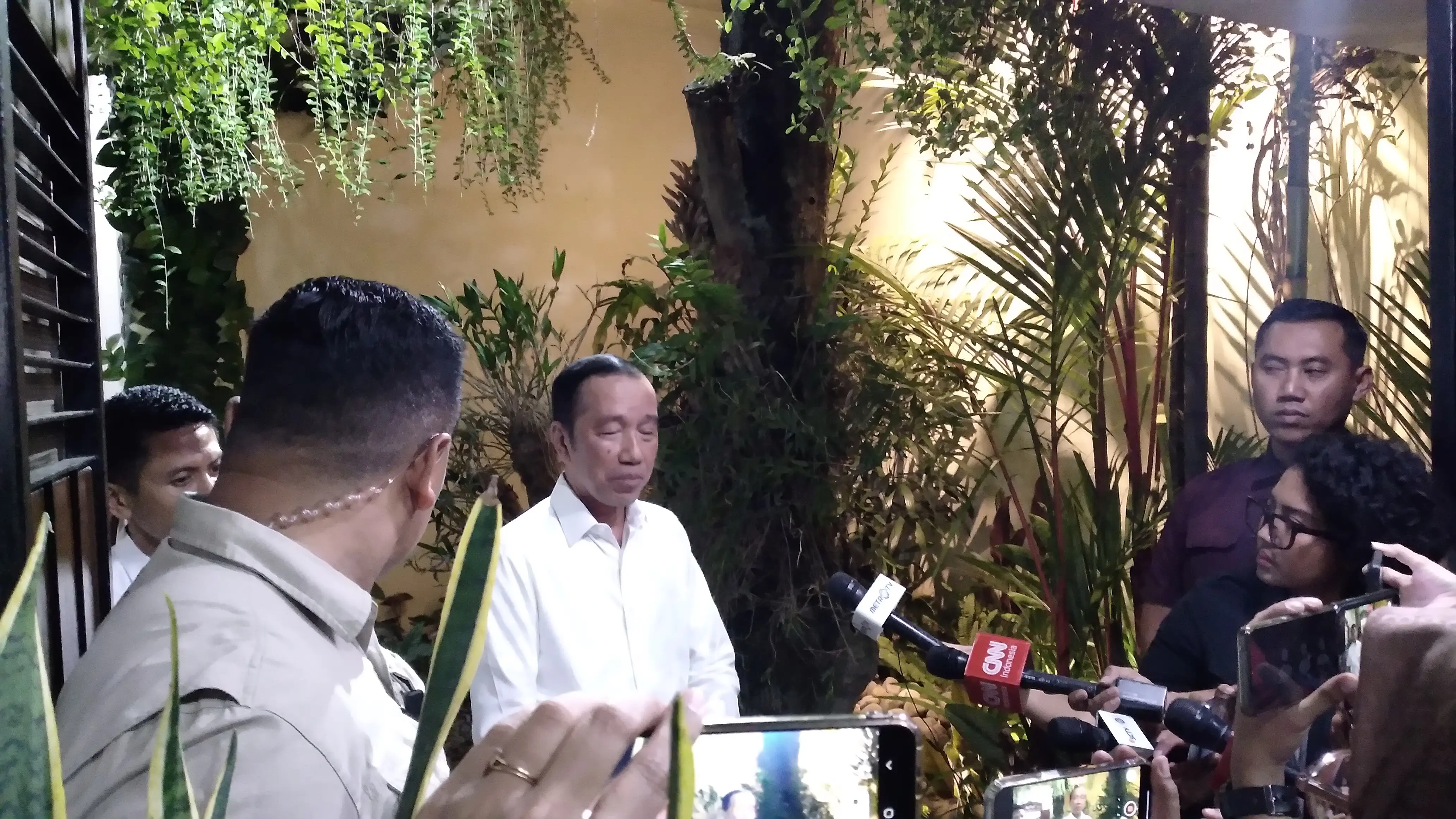 Jokowi Sebut Tarif Impor AS Turun Jadi 19% sebagai Prestasi Gemilang Prabowo