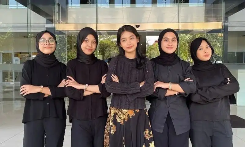 Isu Kesehatan Mental & Brainroot Antar Mahasiswa UNAIR Raih Beasiswa Jurnalisme