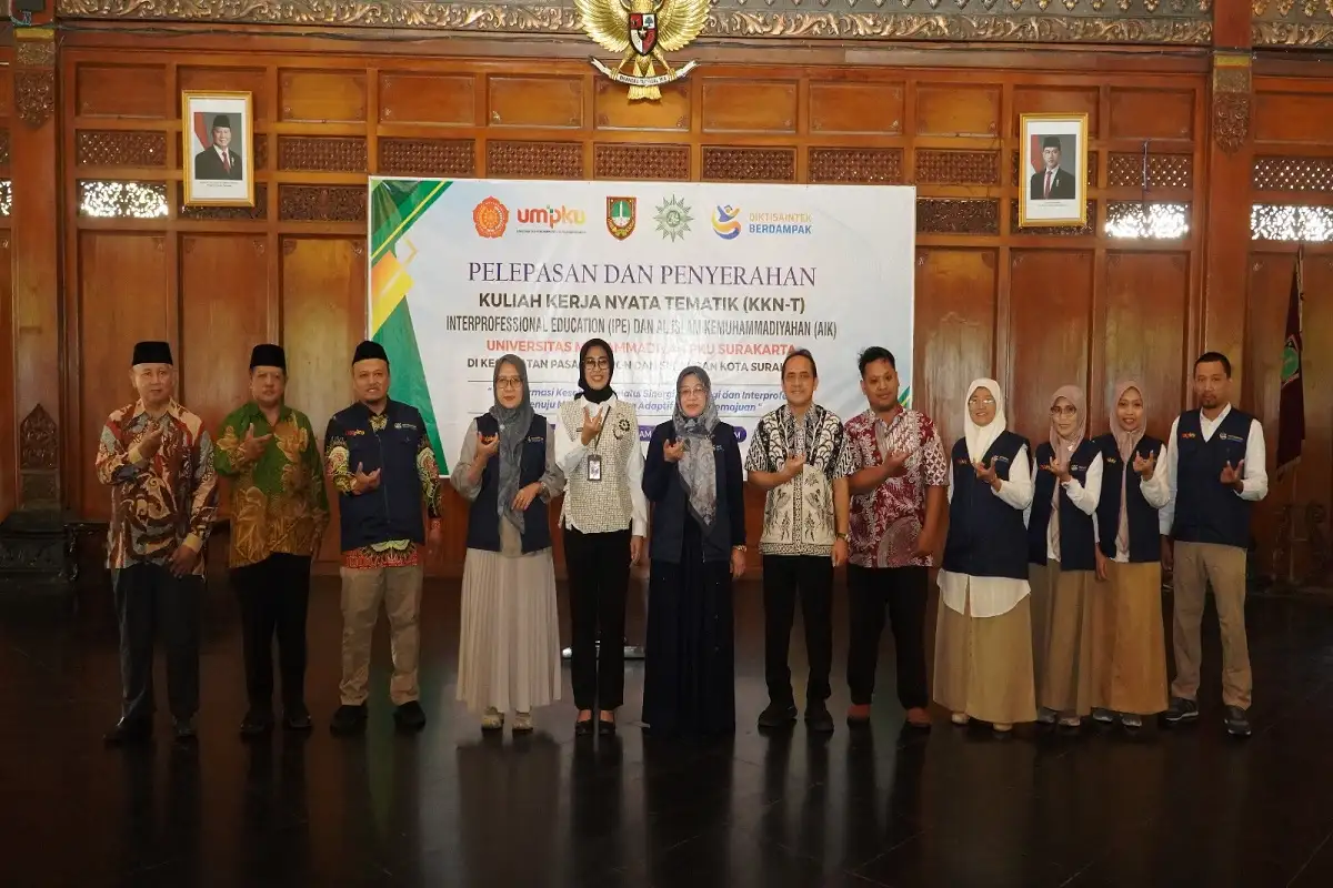 Wawali Kota Solo Lepas 282 Mahasiswa KKN-T UMPKU Surakarta