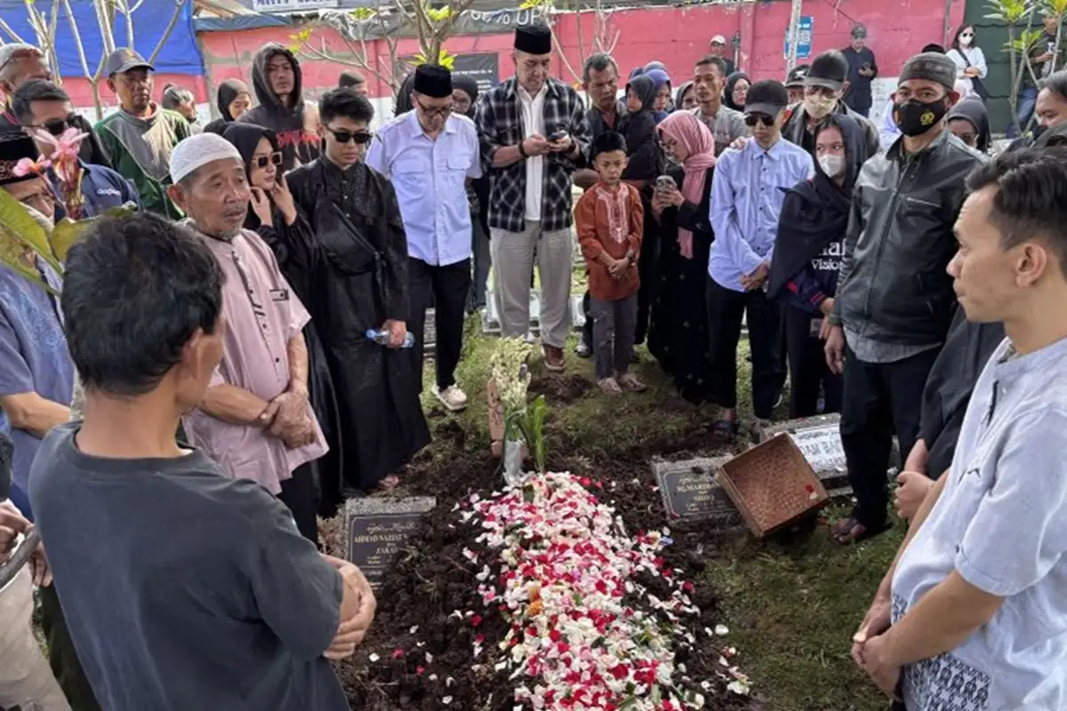 Legenda Bulu Tangkis Iie Sumirat Wafat, Dimakamkan di Bandung