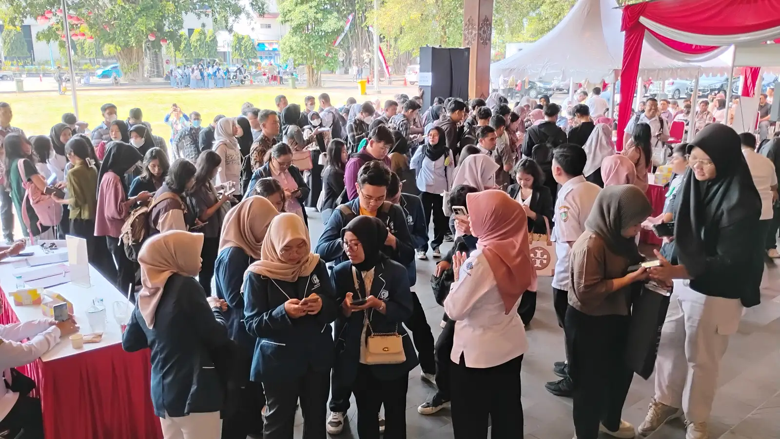 Diikuti 40 Perusahaan, Solo Career Expo di Balai Kota Dipadati Pencari Kerja
