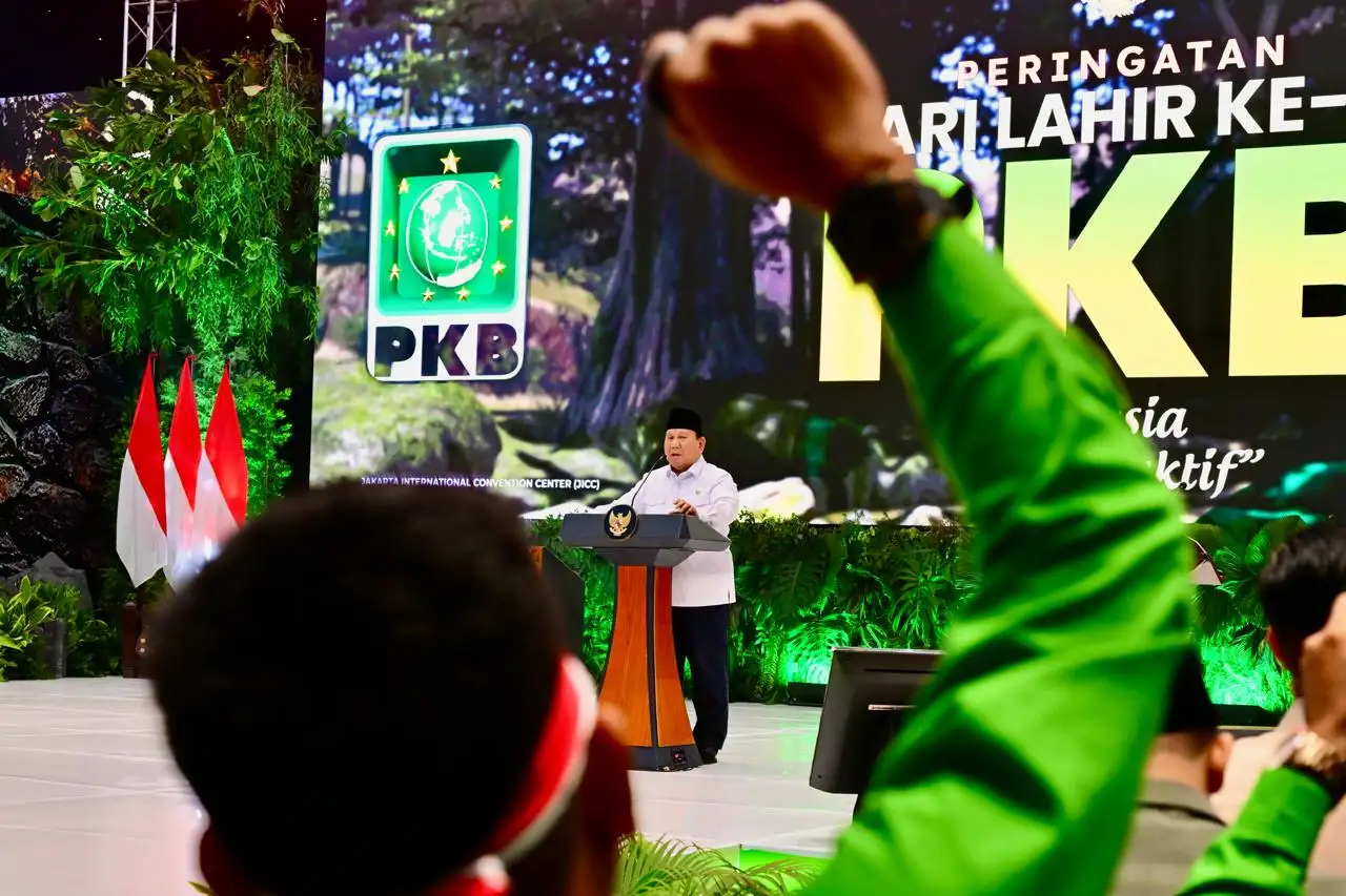 Kelakar Prabowo Sebut Staf Nggak Bener karena Diberi Teh Bukan Kopi di HUT PKB