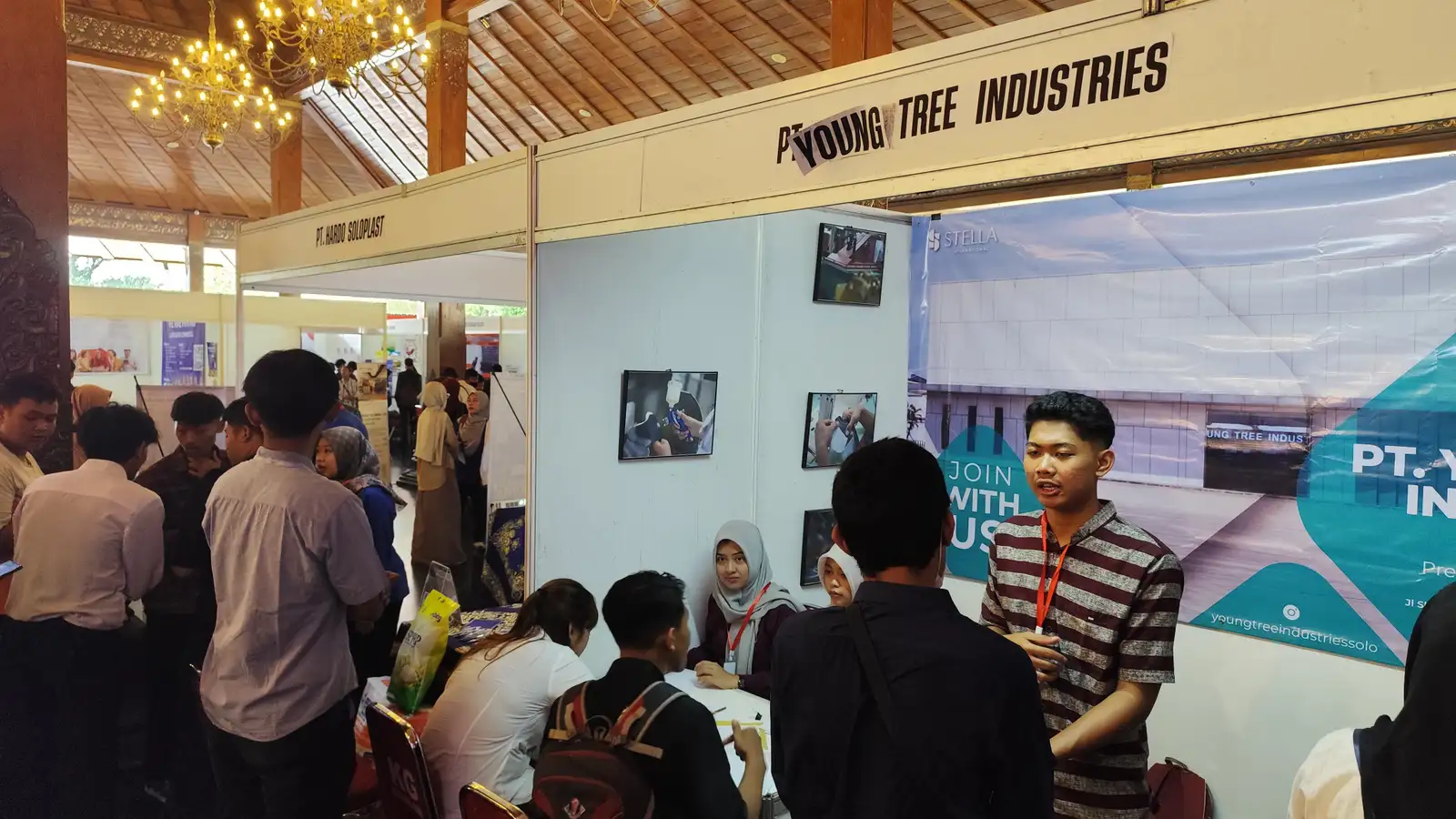 Lowongan Sektor Garmen Paling Diburu Pencari Kerja di Solo Career Expo 2025