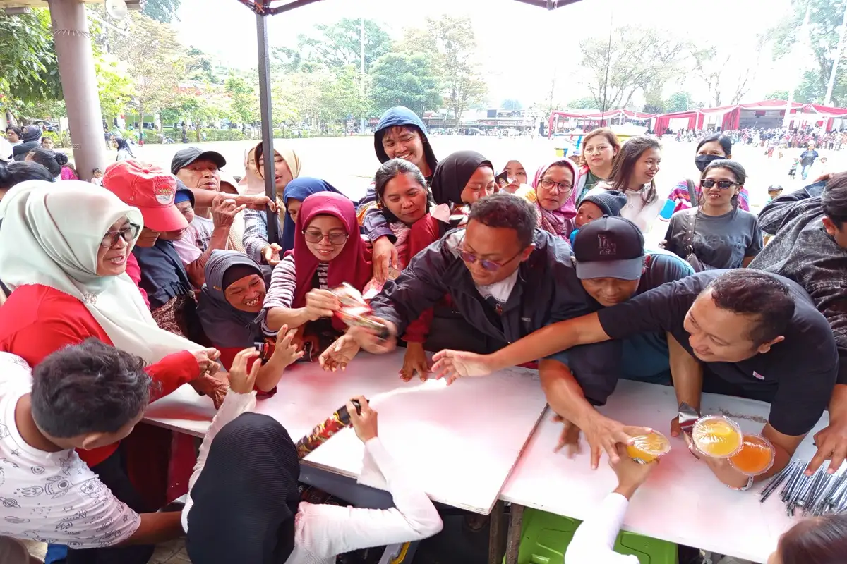 Kenduri Rakyat HUT Salatiga: 7.000 Makanan Gratis Ludes dalam 5 Menit!
