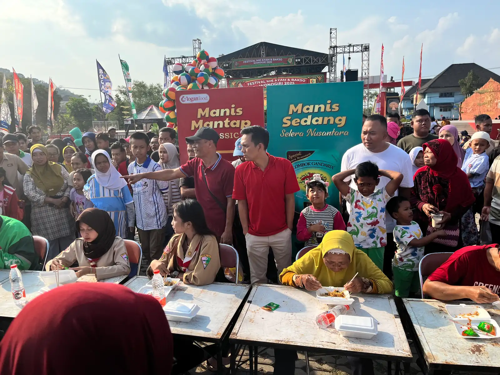 Festival Mi Ayam dan Bakso di Wonogiri Diserbu Ribuan Pengunjung