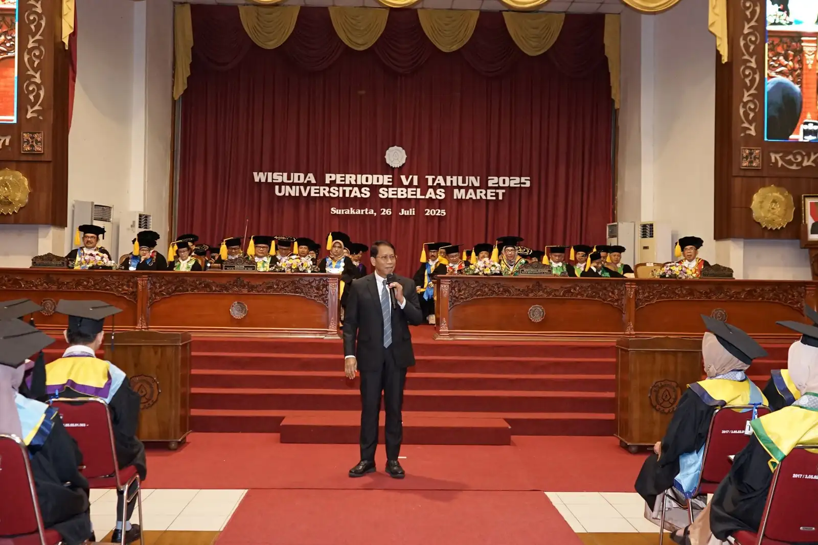 Direktur KAI Bagikan Diskon 10% Tiket Kereta untuk Wisudawan UNS Solo