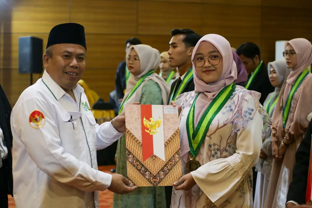 329 Alumni FIT UIN Surakarta Siap Tebar Ilmu Merajut Peradaban