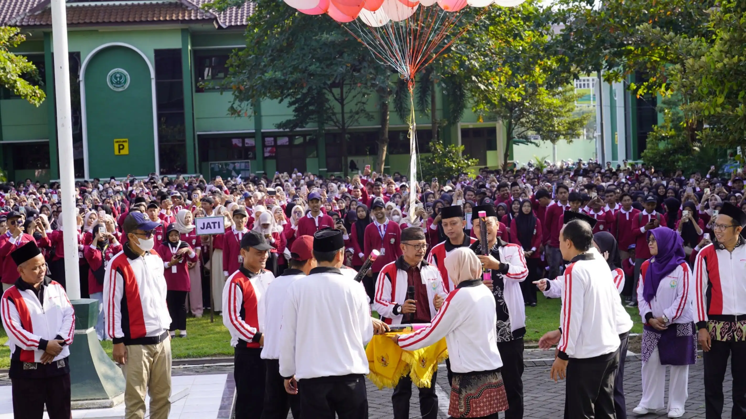 UIN Sunan Kudus Lepas 1.960 Mahasiswa KKN 2025, Berdayakan Potensi Desa